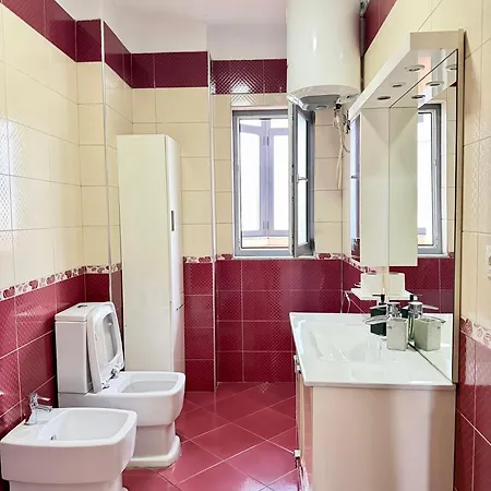 2br With View Lägenhet Tirana